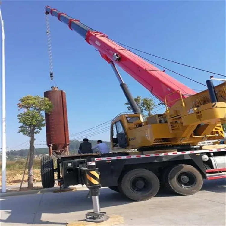 硚口80吨吊车出租多少钱